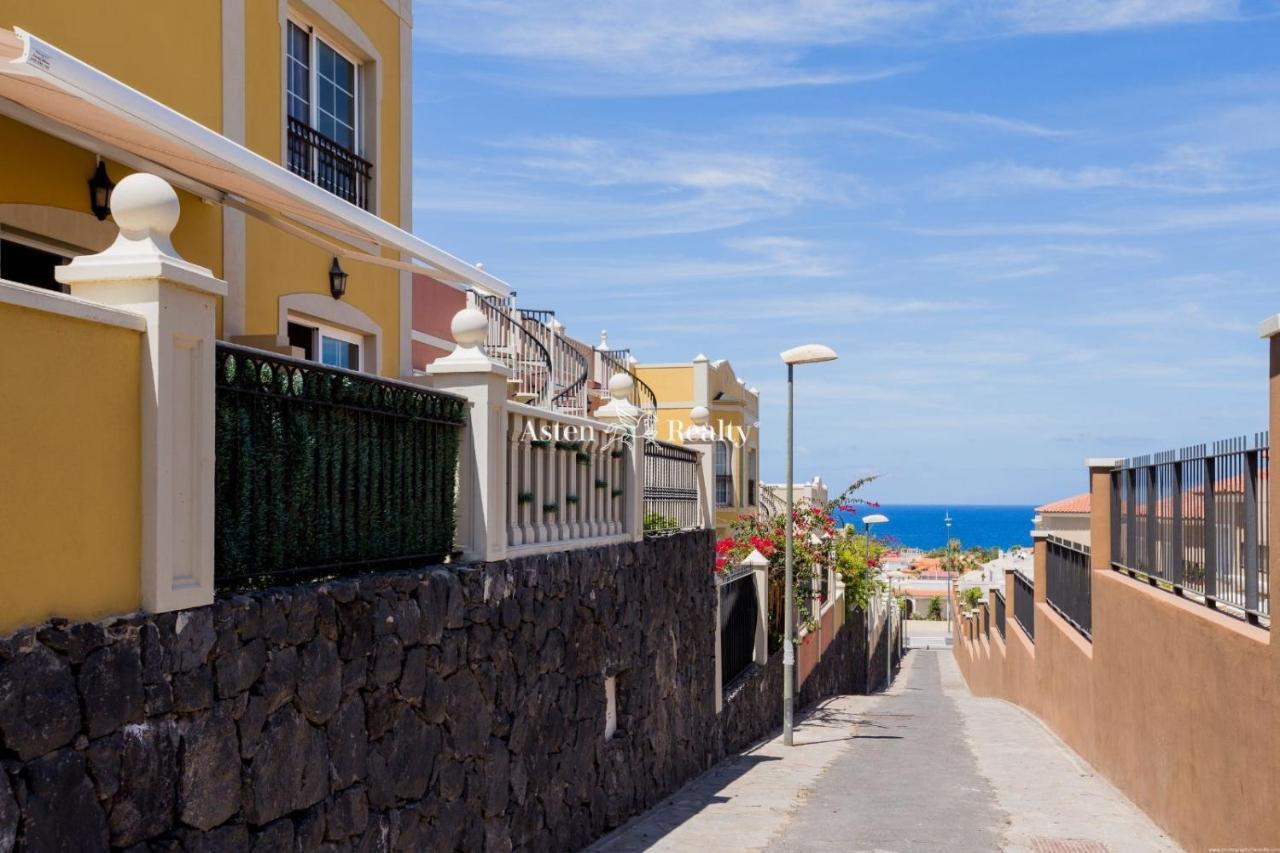 Paraiso Palm Mar Beautiful & Bright Renovated Apartment With Air Conditioning Bagian luar foto
