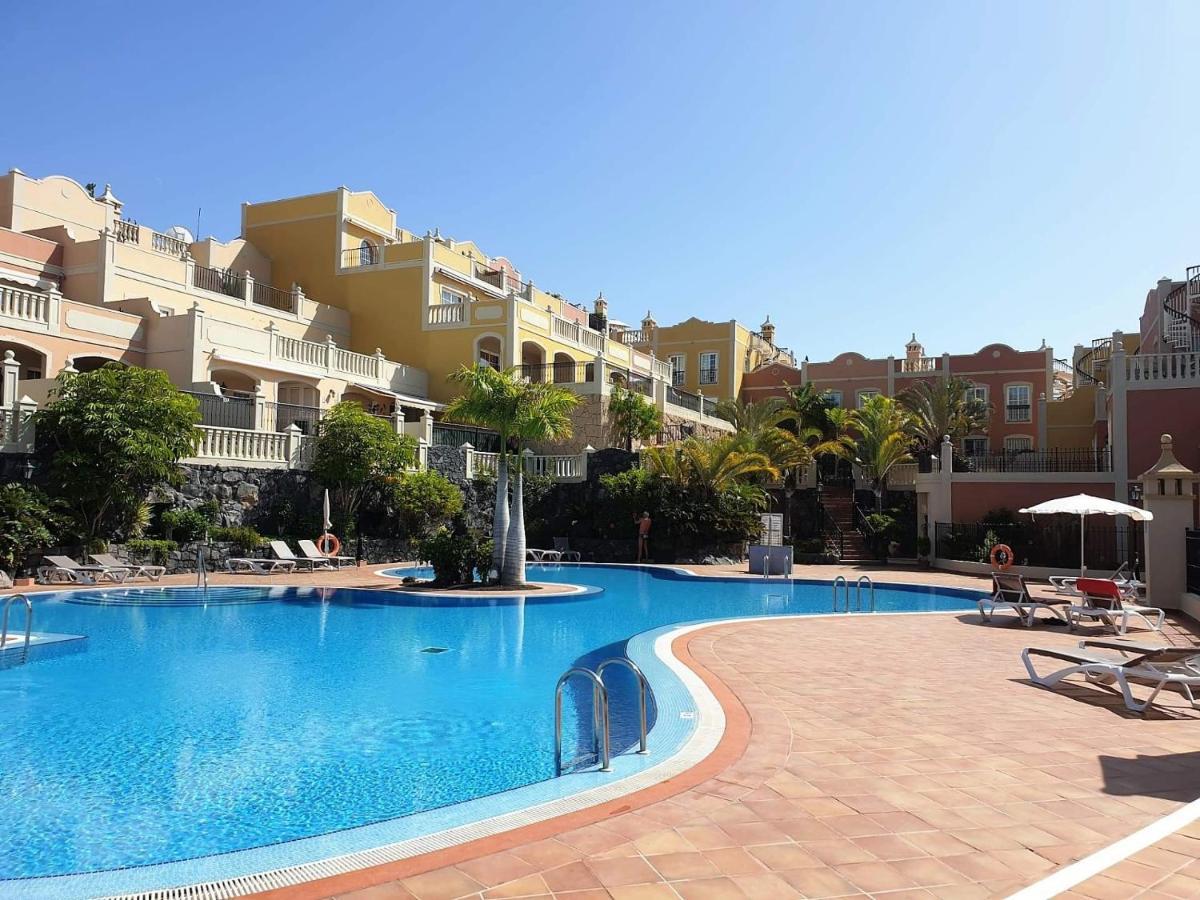 Paraiso Palm Mar Beautiful & Bright Renovated Apartment With Air Conditioning Bagian luar foto