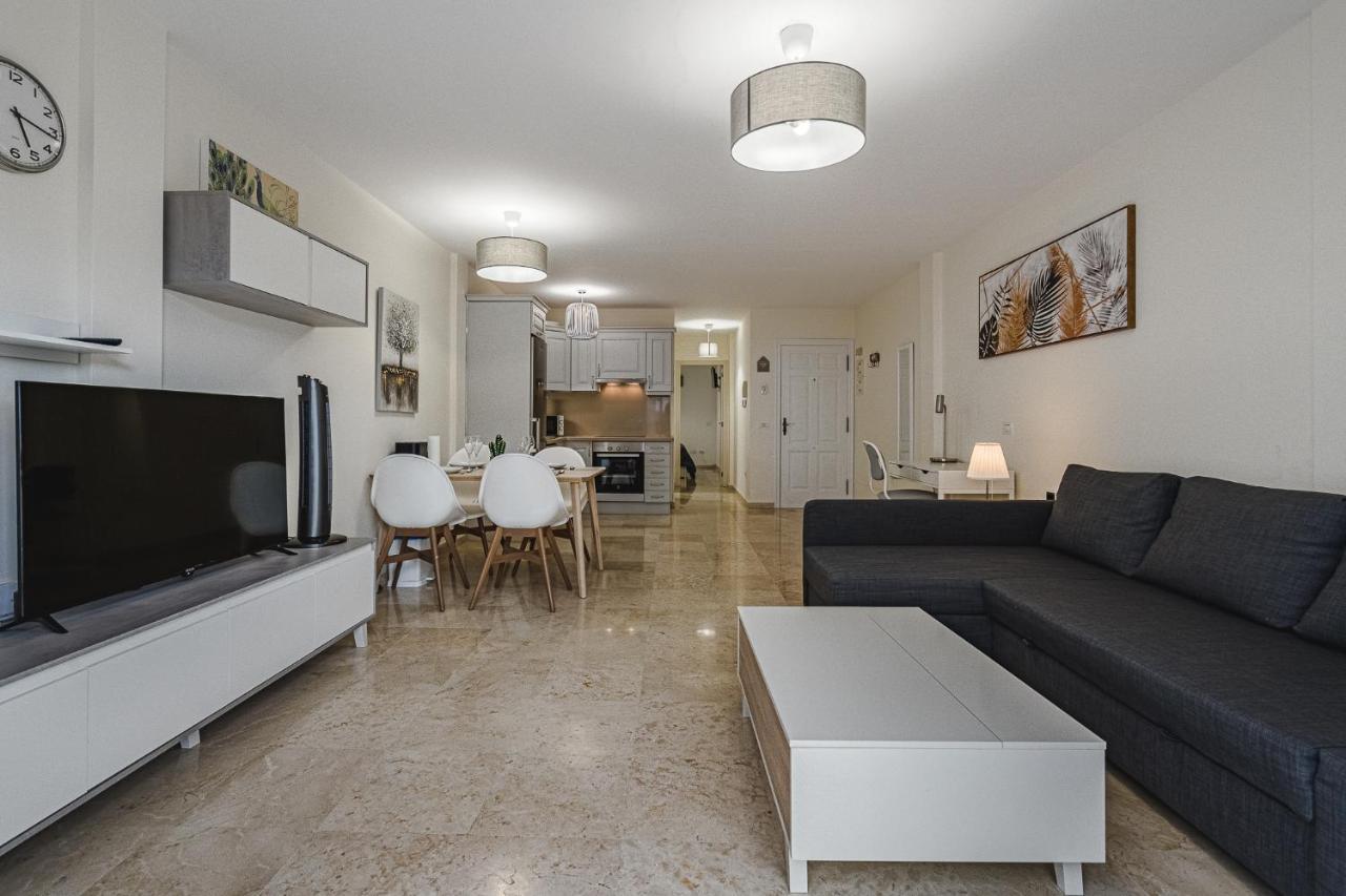 Paraiso Palm Mar Beautiful & Bright Renovated Apartment With Air Conditioning Bagian luar foto