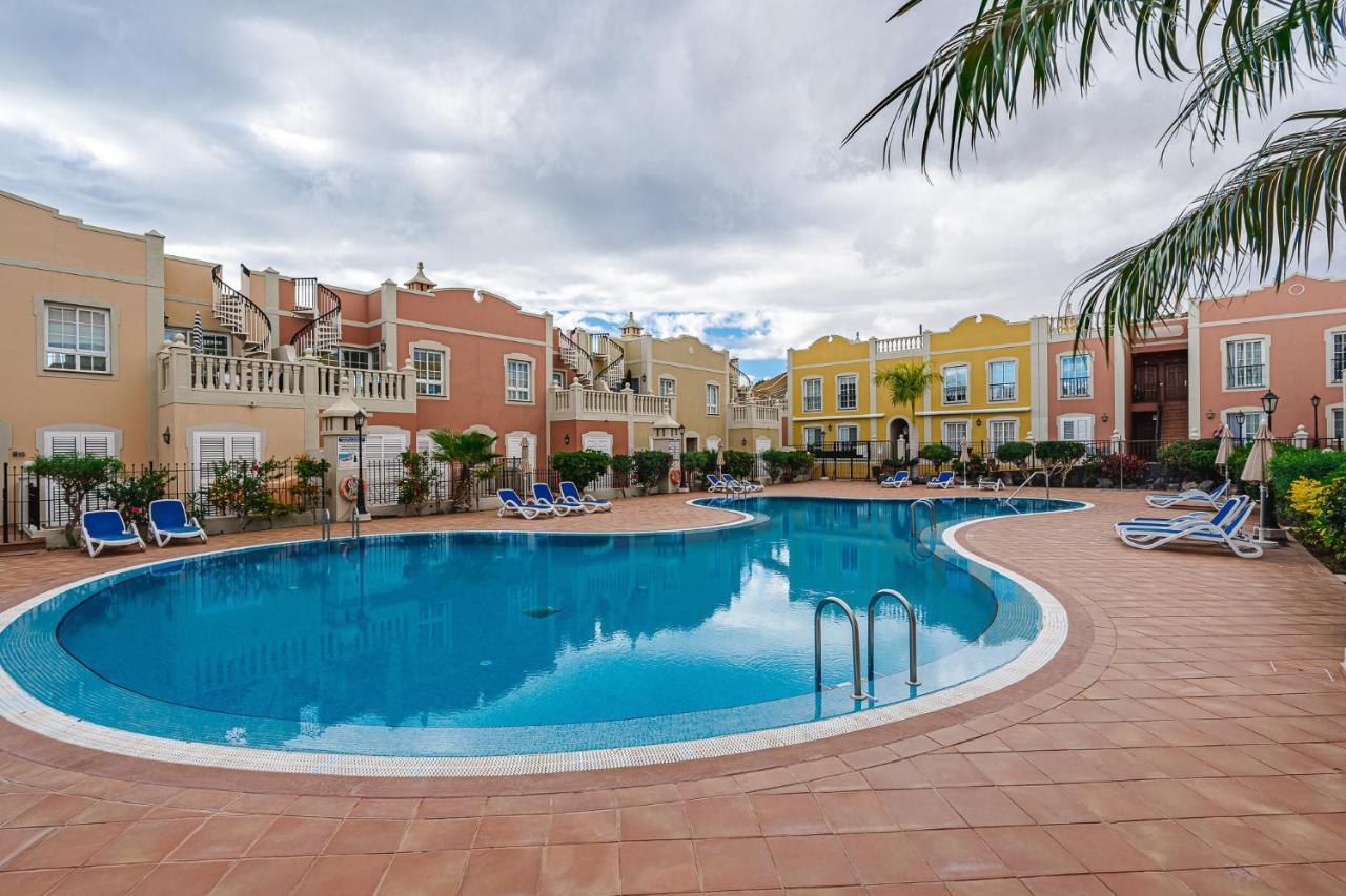 Paraiso Palm Mar Beautiful & Bright Renovated Apartment With Air Conditioning Bagian luar foto