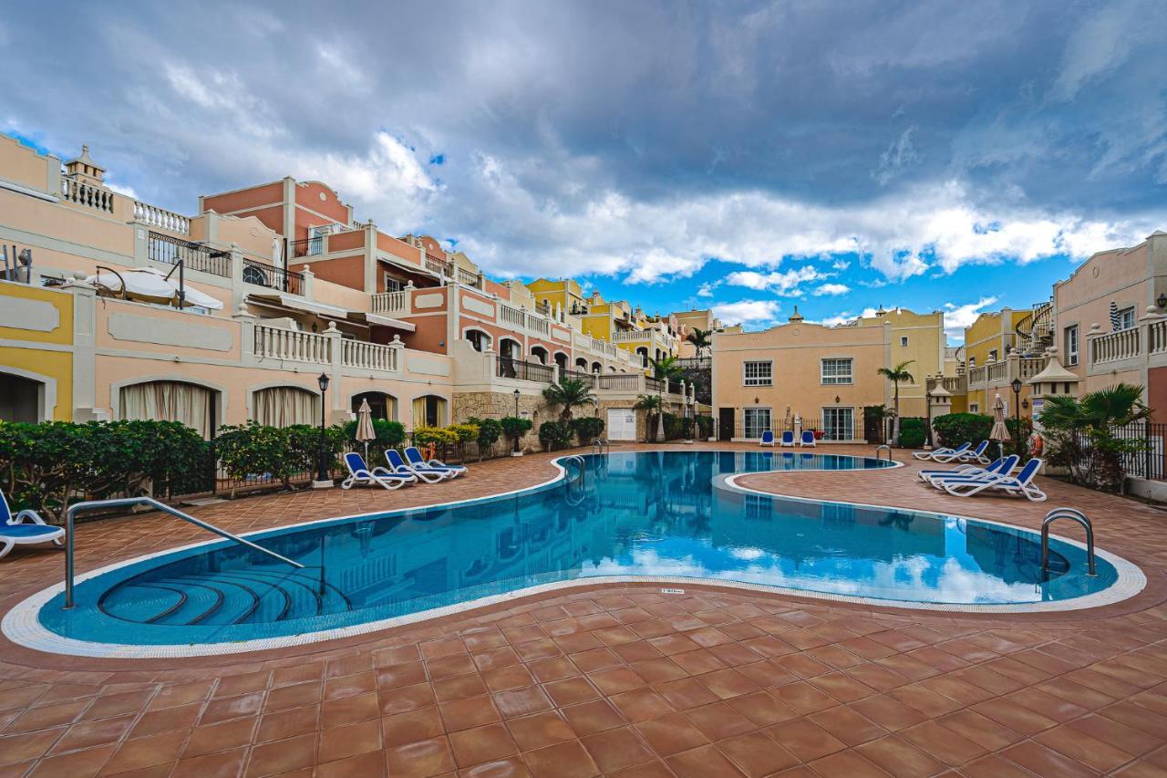 Paraiso Palm Mar Beautiful & Bright Renovated Apartment With Air Conditioning Bagian luar foto