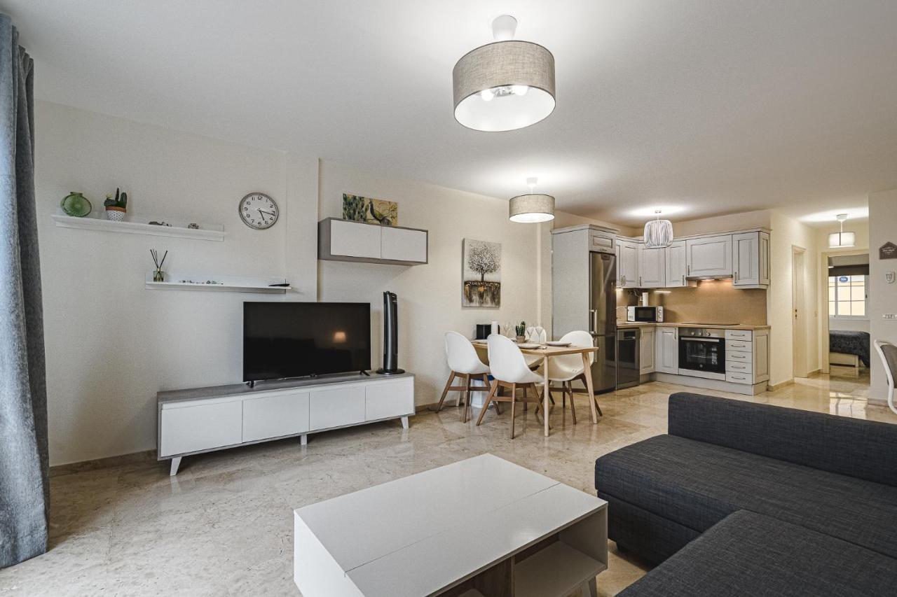 Paraiso Palm Mar Beautiful & Bright Renovated Apartment With Air Conditioning Bagian luar foto