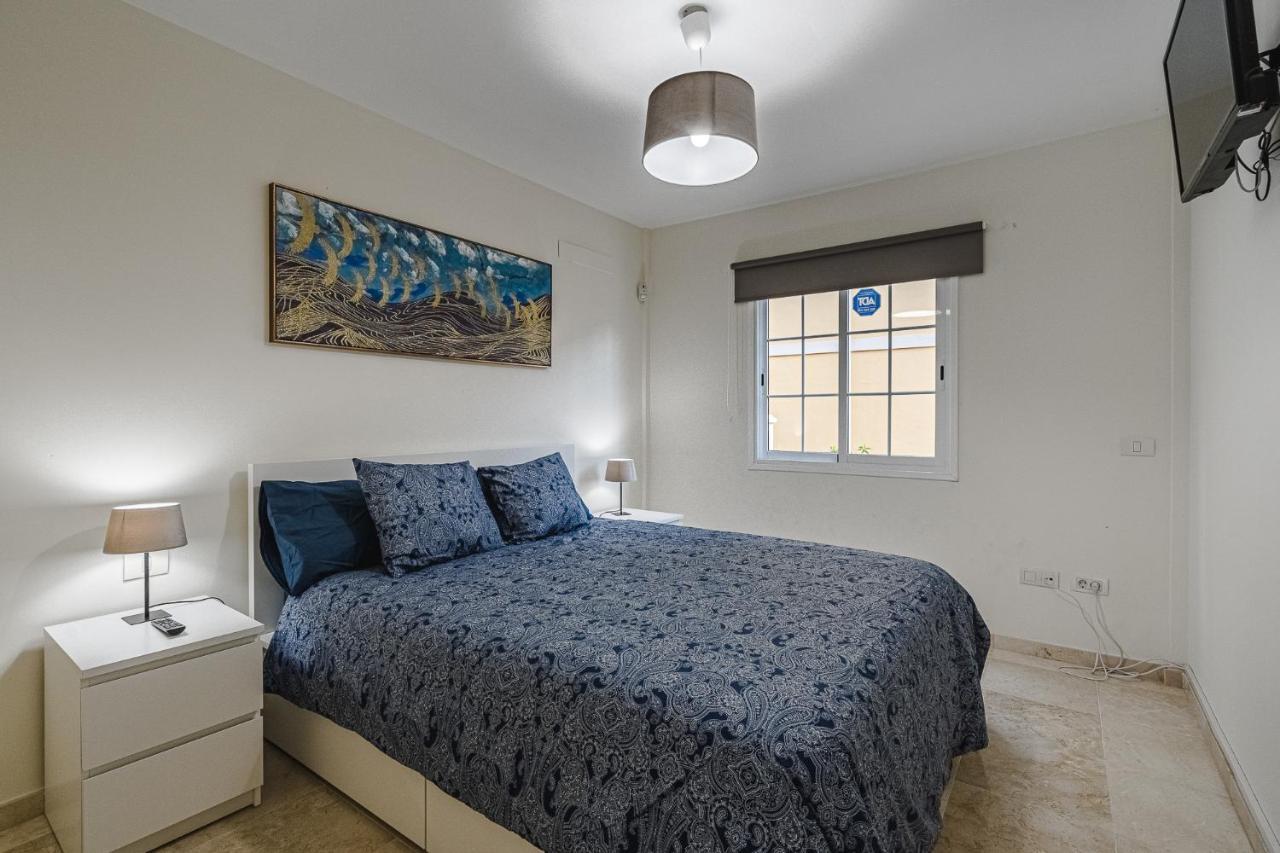 Paraiso Palm Mar Beautiful & Bright Renovated Apartment With Air Conditioning Bagian luar foto