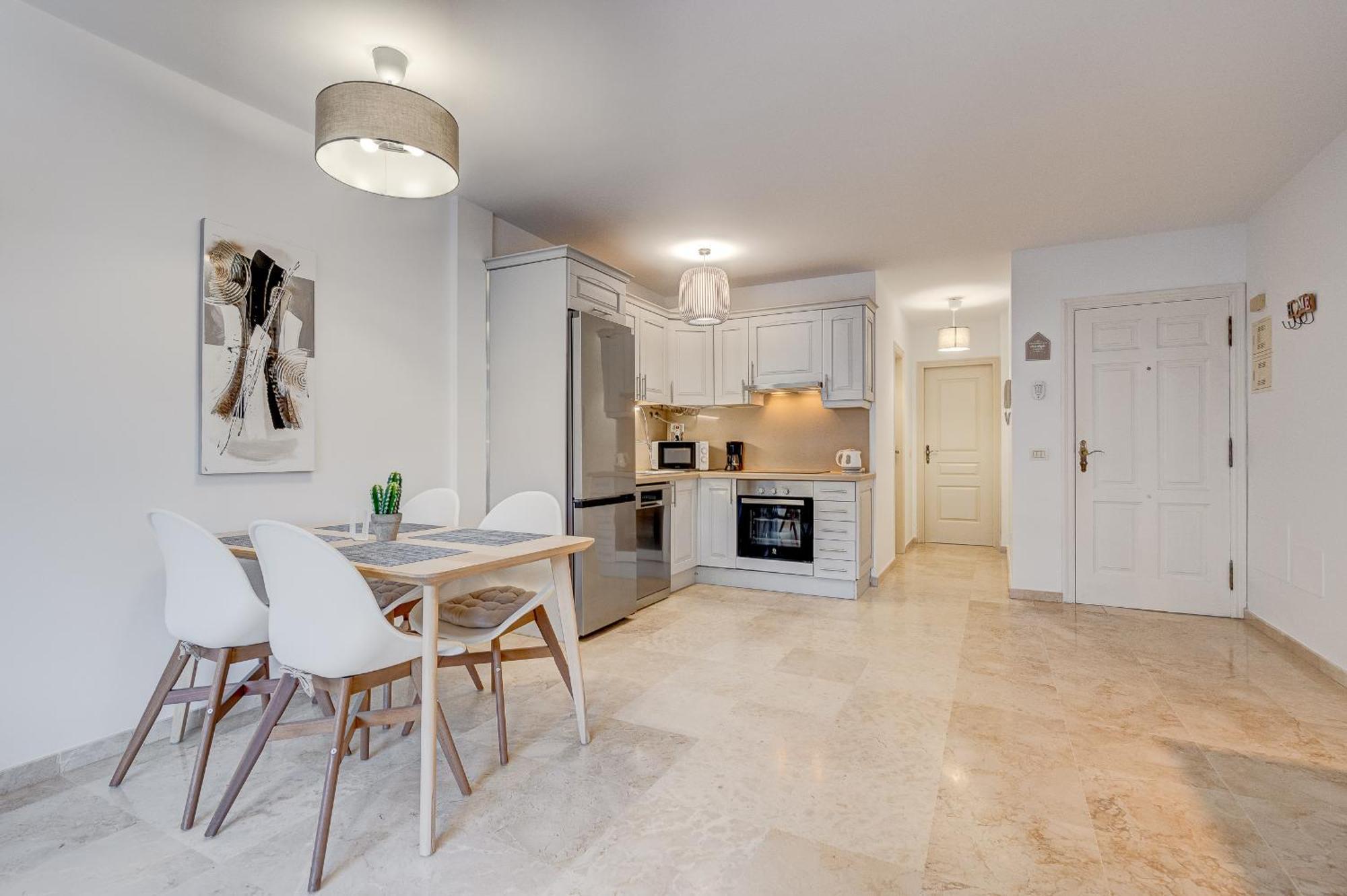 Paraiso Palm Mar Beautiful & Bright Renovated Apartment With Air Conditioning Bagian luar foto
