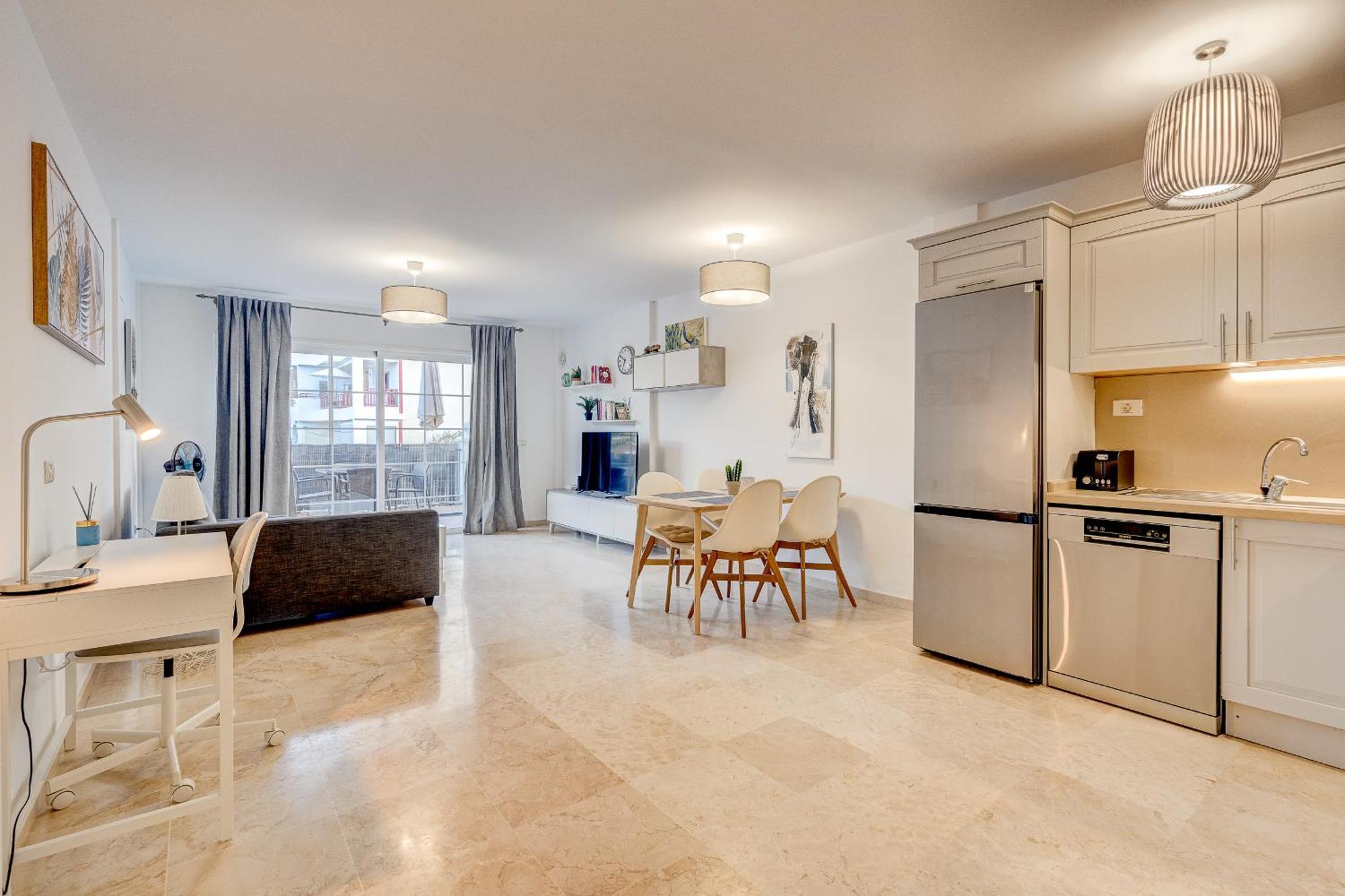 Paraiso Palm Mar Beautiful & Bright Renovated Apartment With Air Conditioning Bagian luar foto